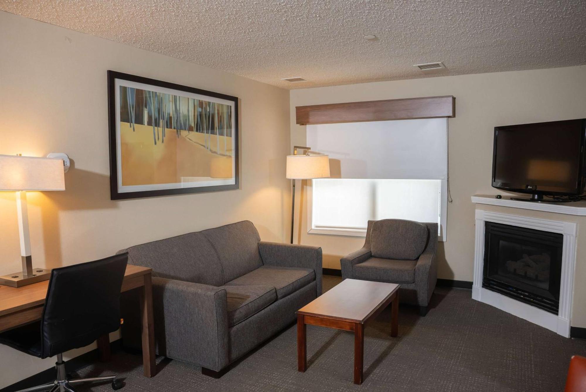 Hawthorn Suites By Wyndham Erie Kearsarge Екстер'єр фото