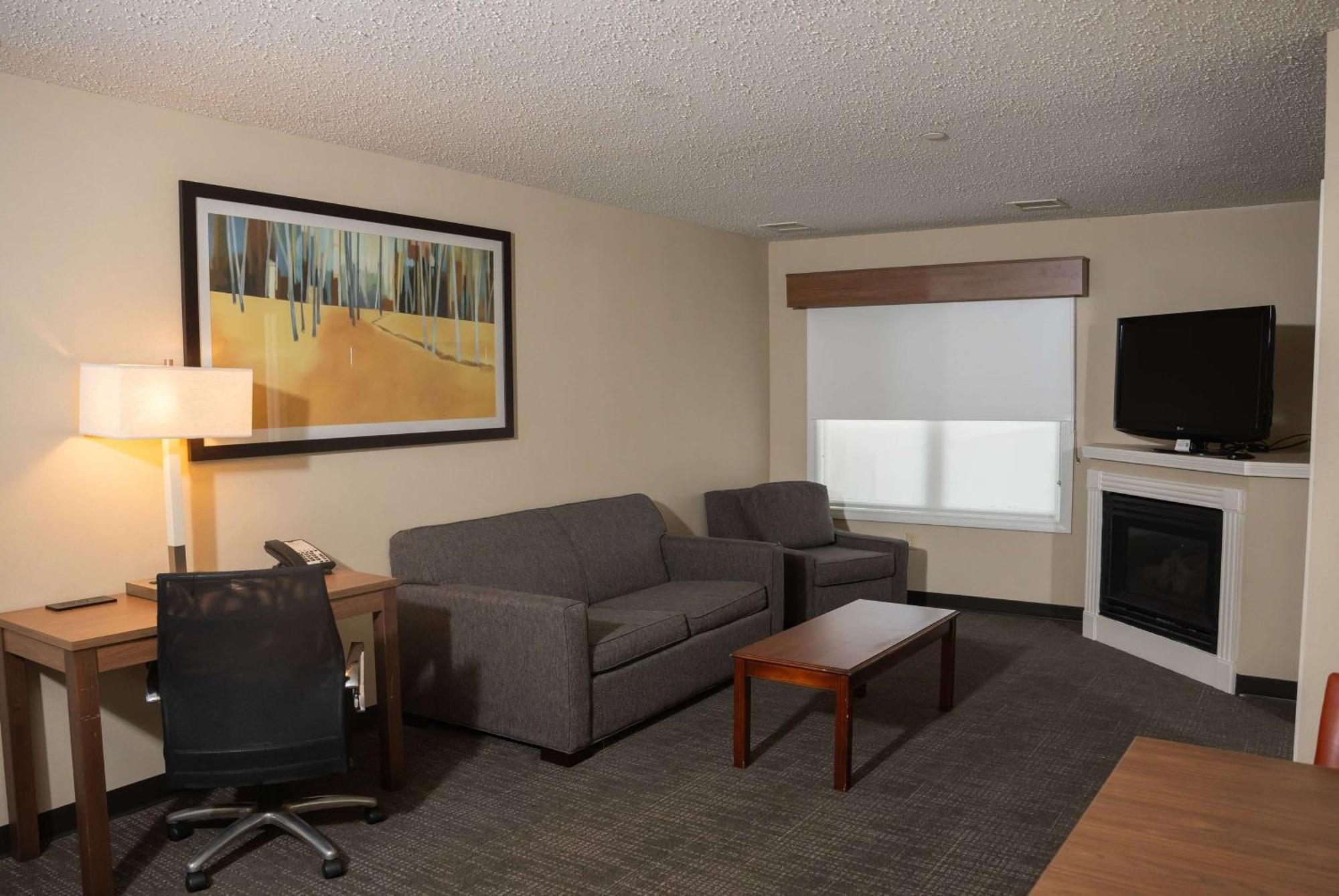 Hawthorn Suites By Wyndham Erie Kearsarge Екстер'єр фото